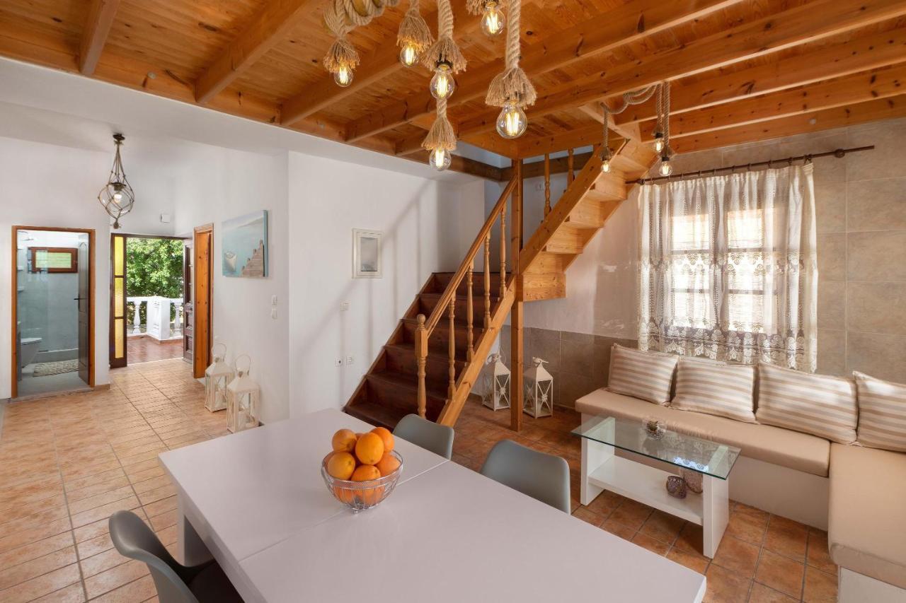 Maravelia Mare Guest House Symi Bagian luar foto