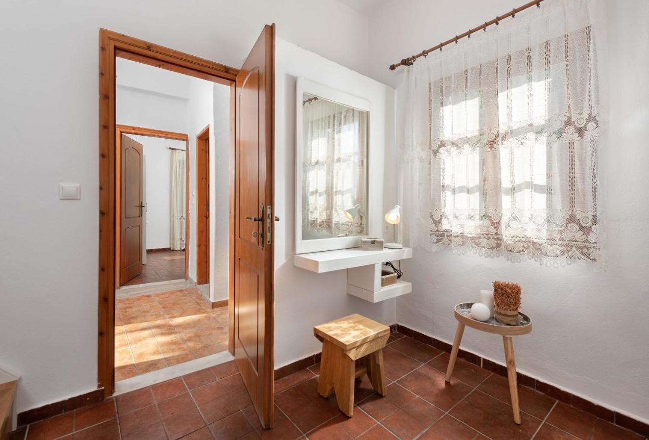 Maravelia Mare Guest House Symi Bagian luar foto